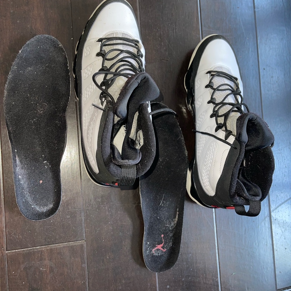 Used Men’s Air Jordan Retro 9 - Picture 9 of 10